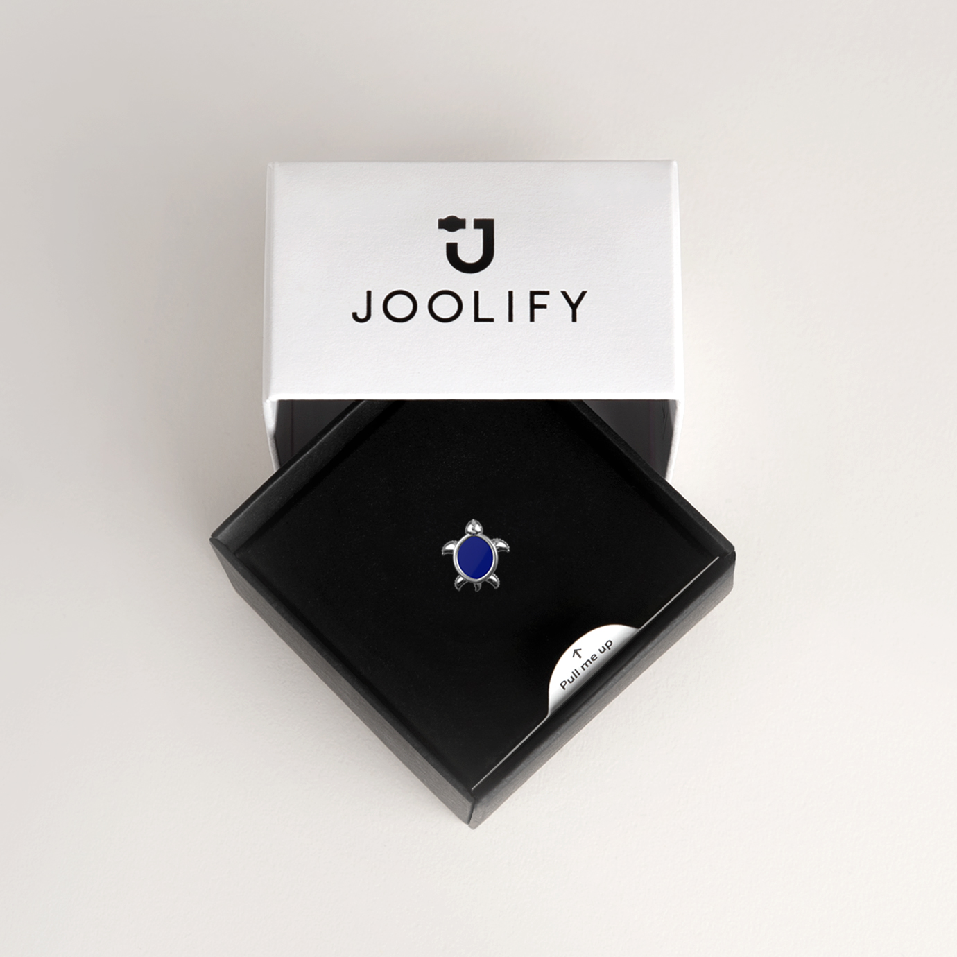 Packaging για τα Joollions της Joolify. Εναλλασσόμενα κοσμήματα από επιπλατινωμένο ασήμι 925.